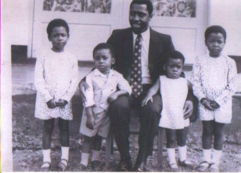 Papa with Ngwi, Akoh, Njwen and Njiwam in Buea